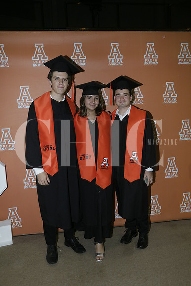 Mateo Bracamontes, Diana González y Gonzalo Guzmán (3)