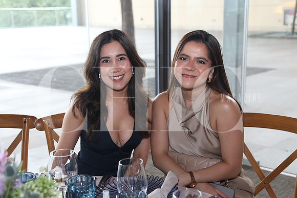 Paola Morales y Marisa Hernández 0