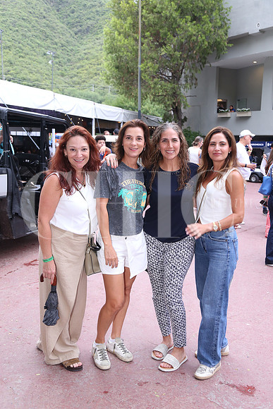 Cecila Cantú, Olinda Díaz de Ochoa, Elizabeth Villarreal y Ale Manautou 1