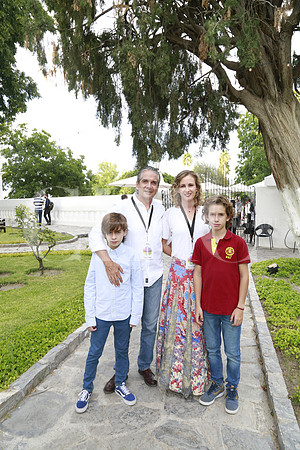 Tomás Mena, Balbina López, Matías Mena y Nicolás Mena
