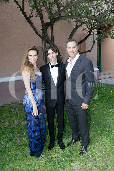 Martha Sosaya de Martínez, Adrián Martínez y Adrián Martínez (2)