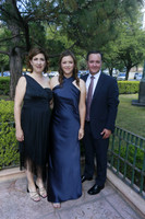 Blanca Villarreal de Goinzález, Isabel González y Eladio González