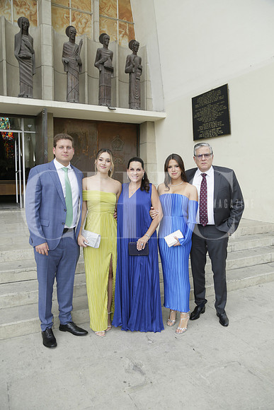 Juan Carlos Calderón, Olga Hernandez, Brenda de Calderón, Florencia Calderón y Juan Carlos Calderón (4)