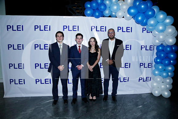 Santiago Chapa, Luis González, Loretta Veiga y Arnold Martínez (2)