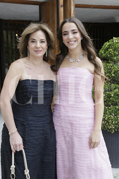 Carmen de Llaguno y Paloma Llaguno