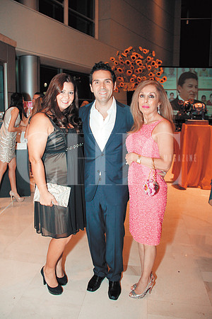 Susana Garza Lagüera de Bichara, Miguel Bichara y María Esther Assad de Bichara