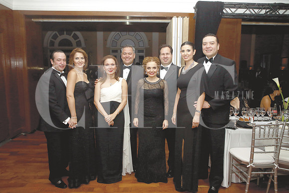 Jaime Rodríguez, Alicia de Rodríguez, Laura Garza de Mata, Francisco Mata, Lisa Garza de De la Garza, Mauricio de la Garza, Wiilly González y Gaby de González