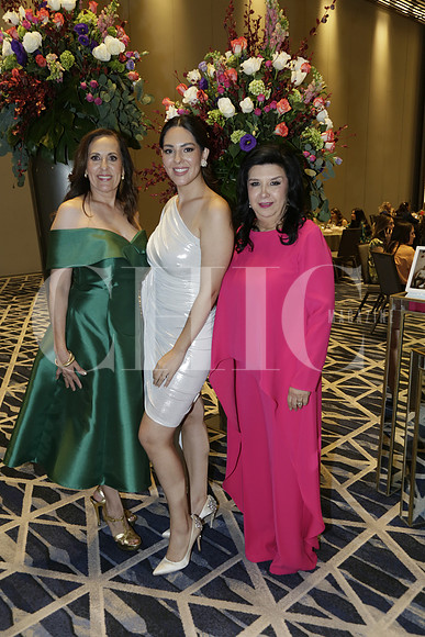 Guille Cantú, Andrea García y Aida de Barrera