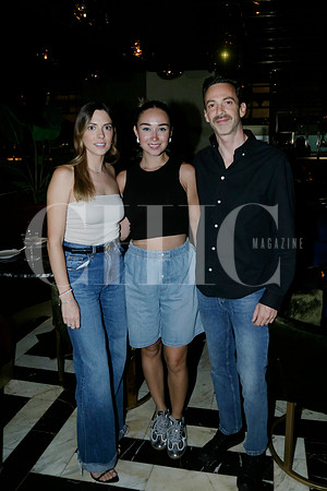 Lucia González Vignau, Andrea Fernández y Gerardo Vignau (3)