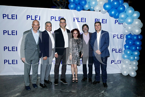 Jorge González, Rodrigo Castilla, Eduardo Letayff, Cynthia Reyes, Domingo Benavides y Alberto Marcos