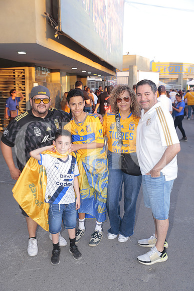 Juan Cardoso, Alejandro Jimenez, Angel Jimenez Nadia Tellez y Angel Jimenez 2