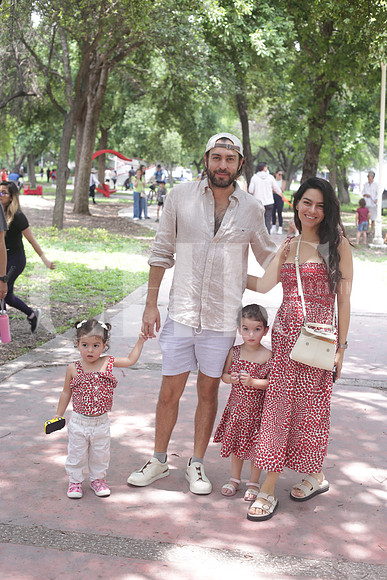 Amalia Martínez, Luis Daniel Martínez, Mercedes Martínez y Daniela Gutiérrez 1