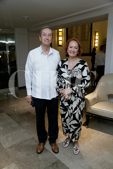 Miguel Iglesias y Gloria M. de Iglesias (3)