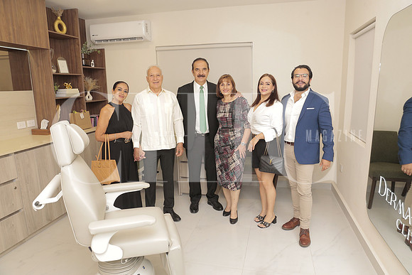 Agustin de la O, Myrna Magdaleno, Manuel de la O, Norma Escamilla de la O y Rodrigo Gomez 1