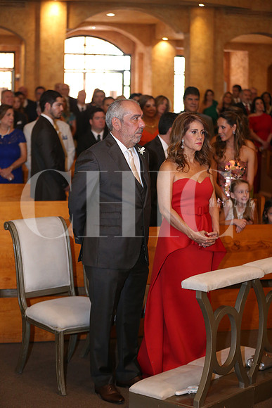 Genaro Cueva y Gabriela de los Santos ( Papás Novio)1