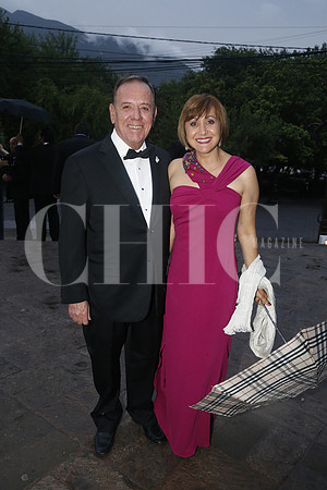 Enrique Garcd´cia y Martha Eugenia De la Garza de García