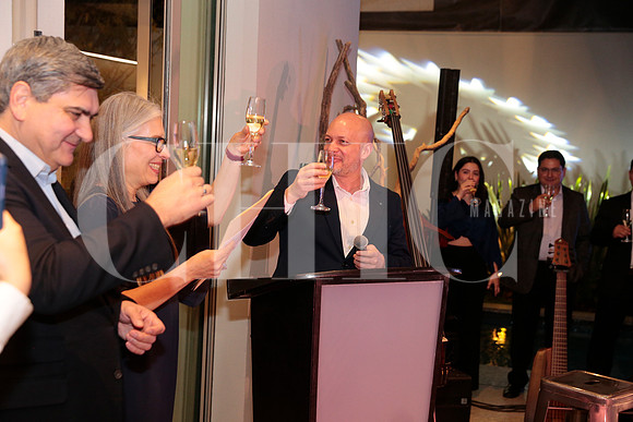 Brindis 40