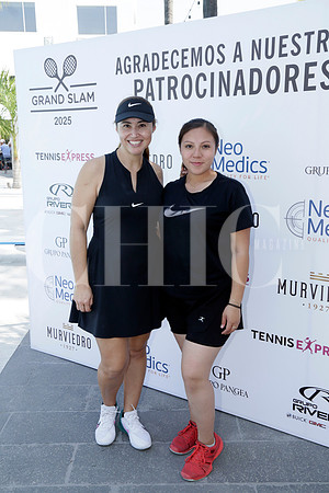 Norma Almaguer y Esmeralda Hernández (2)