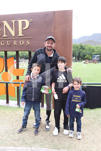 Daniel Rodríguez, Andonie Romayor, Daniel Rodríguez y Ricardo Romayor 1