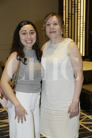 Patty Medina y Silvia Mireles