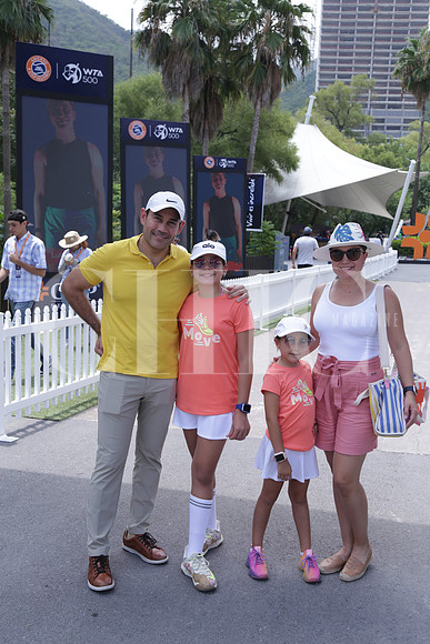 Felipe Delgado, Sara Delgado, Valentina Delgado y Selina Salas 0