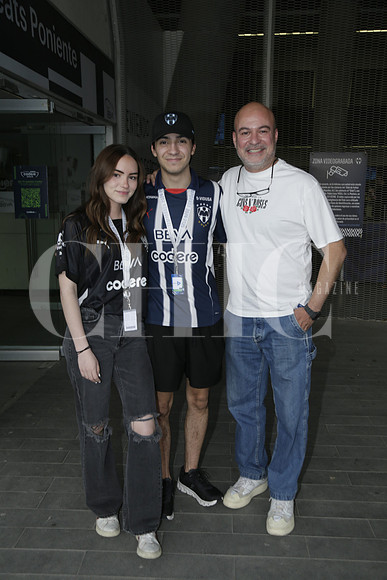 Sofia Taméz, Vicente Treviño y Vicente Treviño