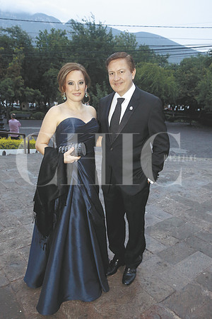 Mónica Garza de Zambrano y José Hernán Zambrano