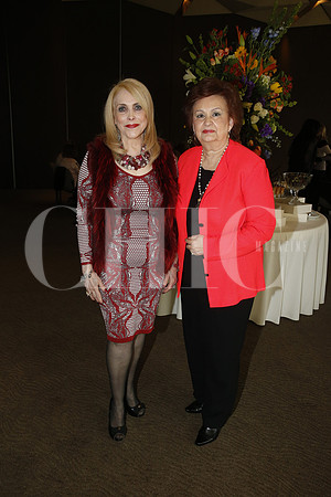 Tey González de Salas y Leticia Quintanilla