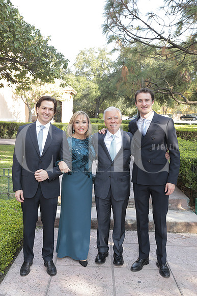 Mauricio de la Garza, Maria Clariond, Oscar de la Garza y Bernardo Chavez 14