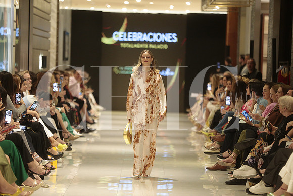 Desfile ya puedo escucharte 65