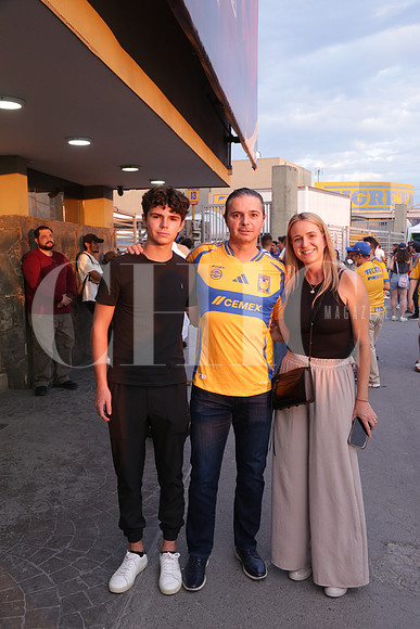 Pedro Arce, Pedro Arce y Alejandra Lara de Arce 1