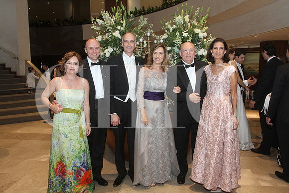 Regina Haguemeinster Rey, Gonzalo Del Valle, Alejandra Salinas de Del Valle y Ricardo Del Valle, Bernardo Gutiérrez y Raquel de Gutiérrez