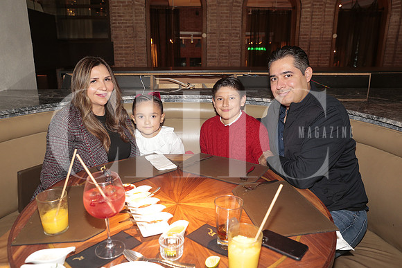 Fatimaa Gutierrez, Silvana Cañamar, Daniel Cañamar y Daniel Cañamar 2