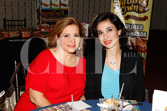 Pilar Pliego de Díaz del Guante y Claudia Castillo de Herrera