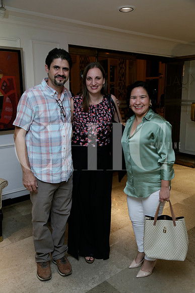 José Manuel Arana, Guillermina Sánchez y Laura Saldivar (2)