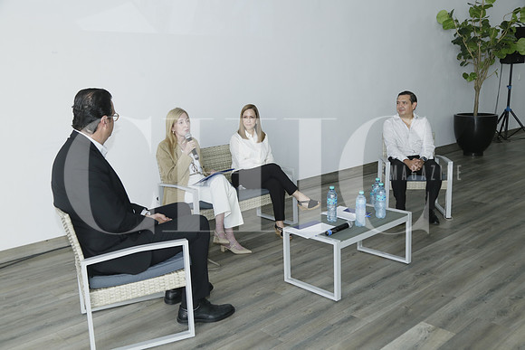 Carlos Bejos, Bárbara Herrera, Lorenza Herrera y César Carrillo (2)