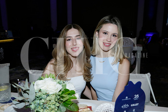 Ana Paula Benavides y Milena Garza (2)