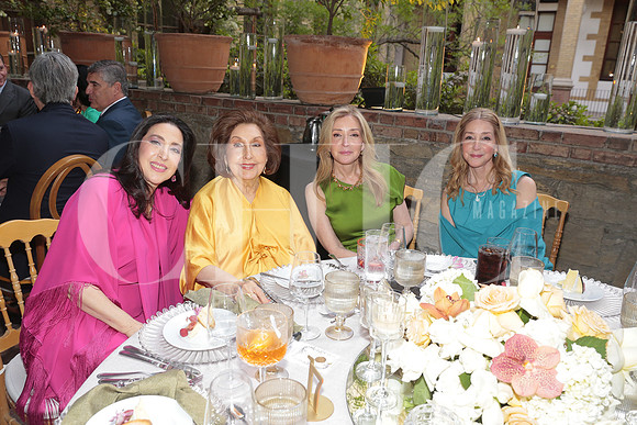 Magdalena Herrera, Magdalena Garza, Barbara Herrera y Balbina Herrera 2