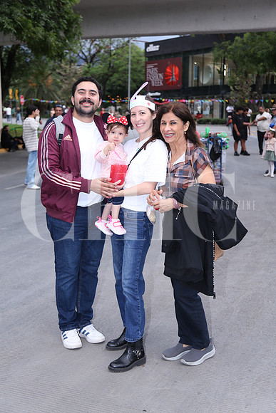Carlos Herández, Adriana Torres, María Sofia Hernández y María Luisa Cavazos 2