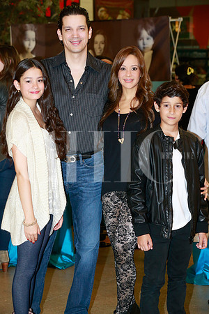 María Martínez, Genaro Martínez, Adriana Guerra de Martínez y Genaro Martínez Jr