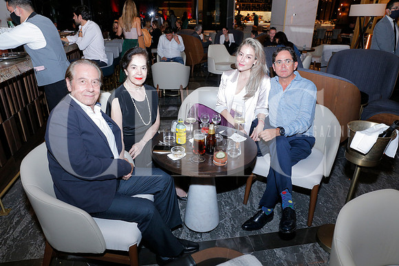 Ricardo Valdés. Carmen Consuelo de Valdés, Astrid de la Peña de Valdés y Ricardo Valdés (2)