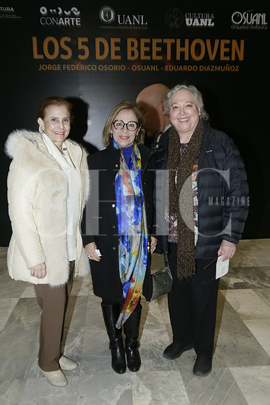 Mirthala Juárez, Beatriz de la Tiorre y Martha García (2)