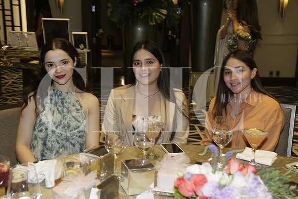 Julia Garza, Ana Badillo, Arely Parra (2)