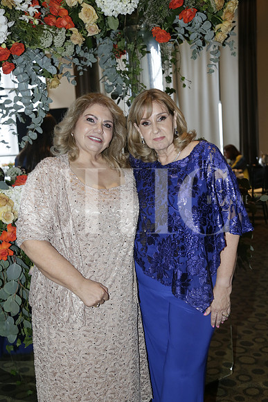 Claudia Hernández de Corral y Betty Santos de Domene (2)