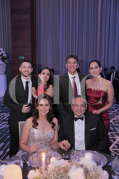 Emiliano Flores, Marlene Montemayor, Daniel Gaxiola, Magaly Montemayor, Armando Montemayor y Margarita Garza 3