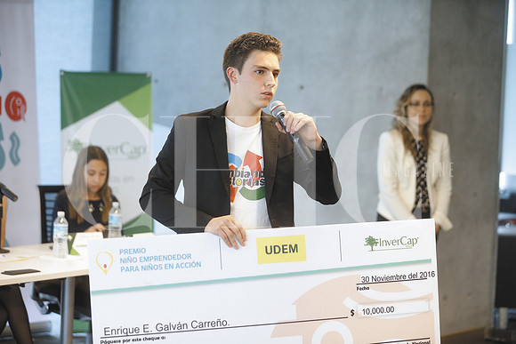 Enrique Galvan (12)