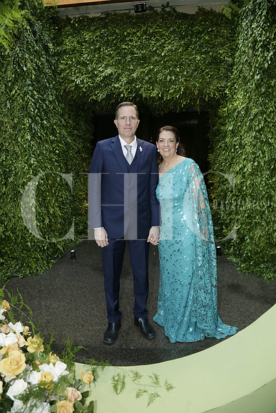 (papás de la novia) Gino Carcano y Gabriela González