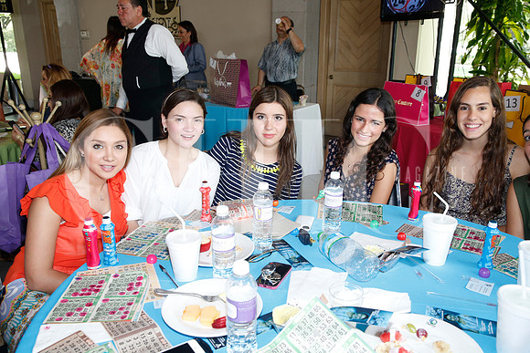 Bety Cervantes, Montserrat  Cervantes, Priscila Escoto, Vivian Salgado y Lucia Garza