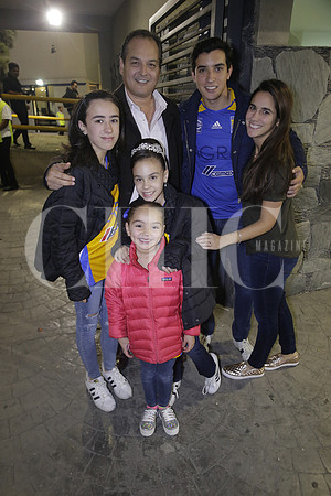 Debany Hinojosa, Grace Hinojosa, Marian Serna, Delfino Serna, Guillermo Hinojosa y Ana Paula Martínez (2)