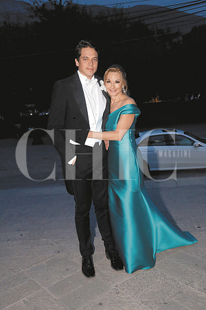 Roberto Segovia con su mamá Claudia Siller